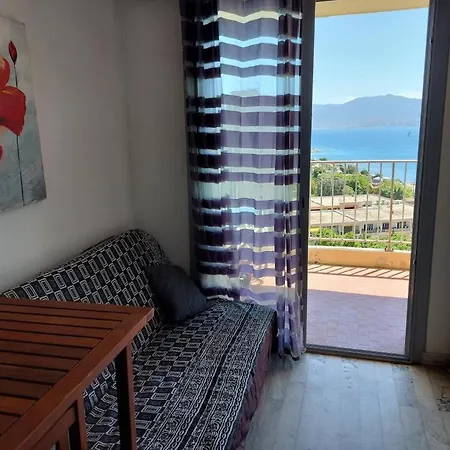 Sanguinaires Seaside Comfort: 3-bedroom Near Ajaccio Center *